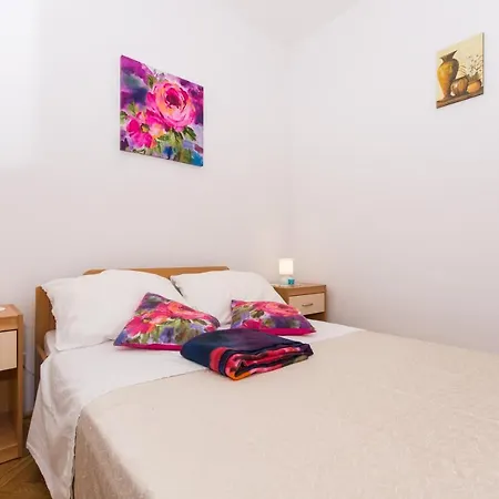 Katic Apartment *